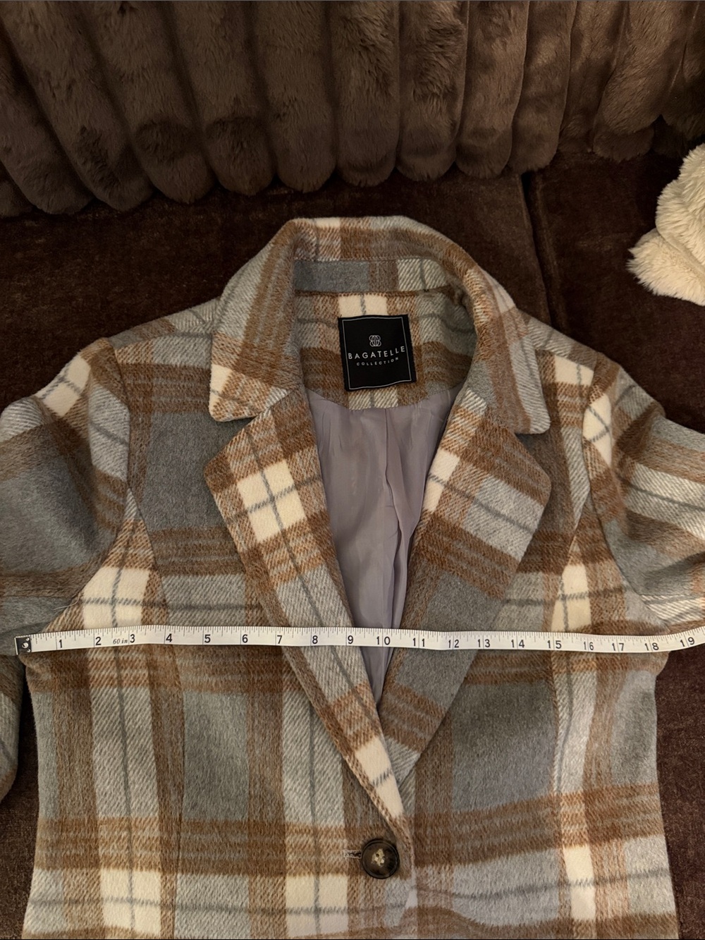 bagatelle Plaid Tailored Blazer in Beige and Taupe - Picture 10 of 10